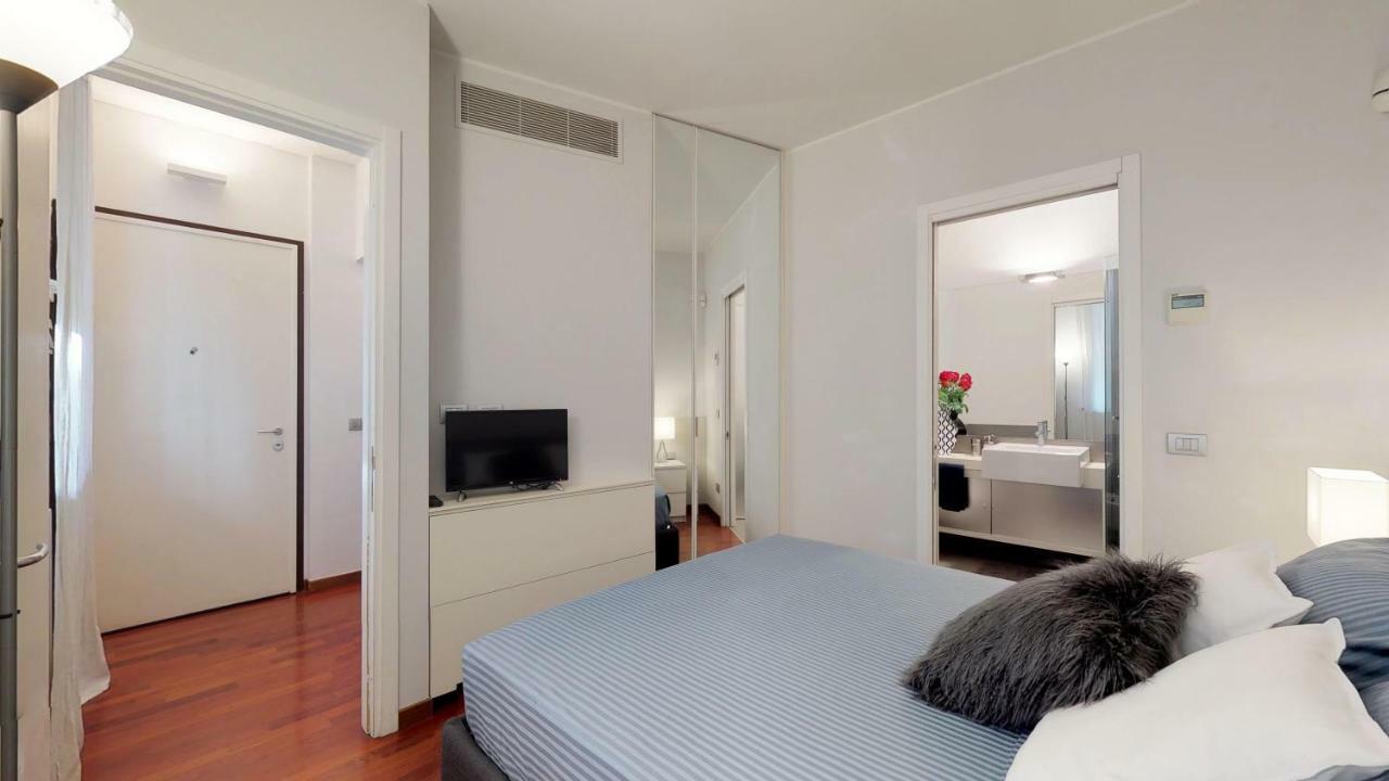 Design Apartment Near Duomo Square Milan Extérieur photo